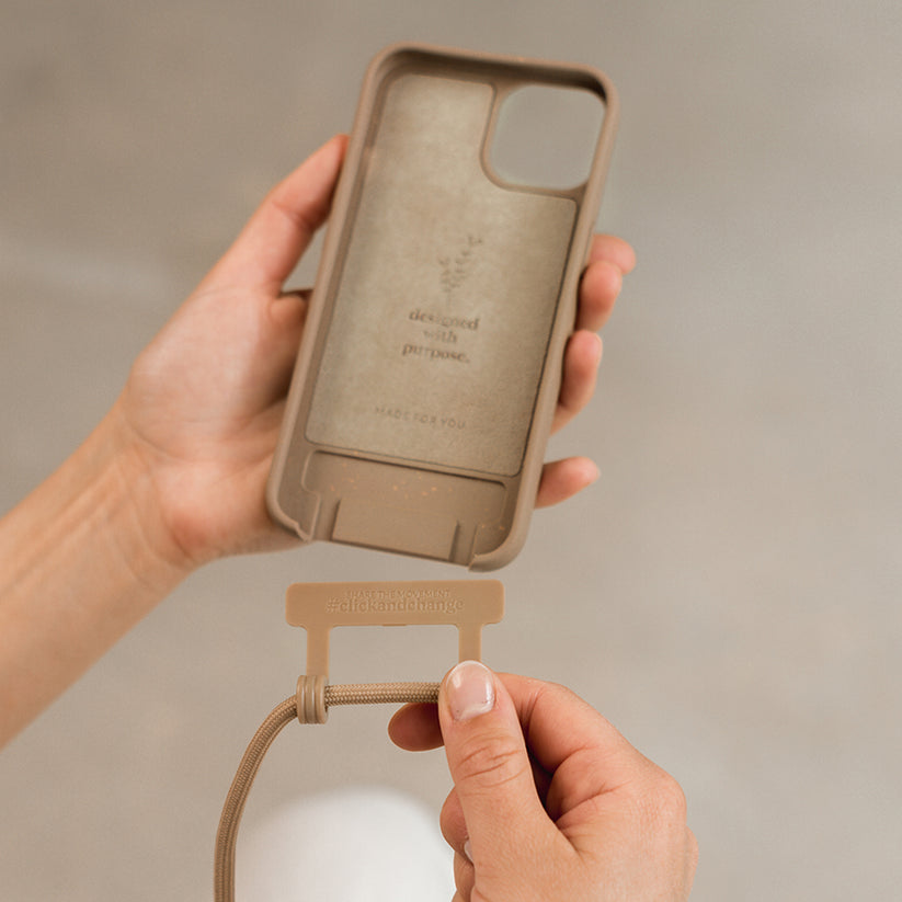 Woodcessories Change Case Bio - Taupe Brown - iPhone 14 Plus