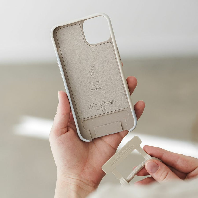 Woodcessories Change Case Bio - Beige Blue - iPhone 14 Plus