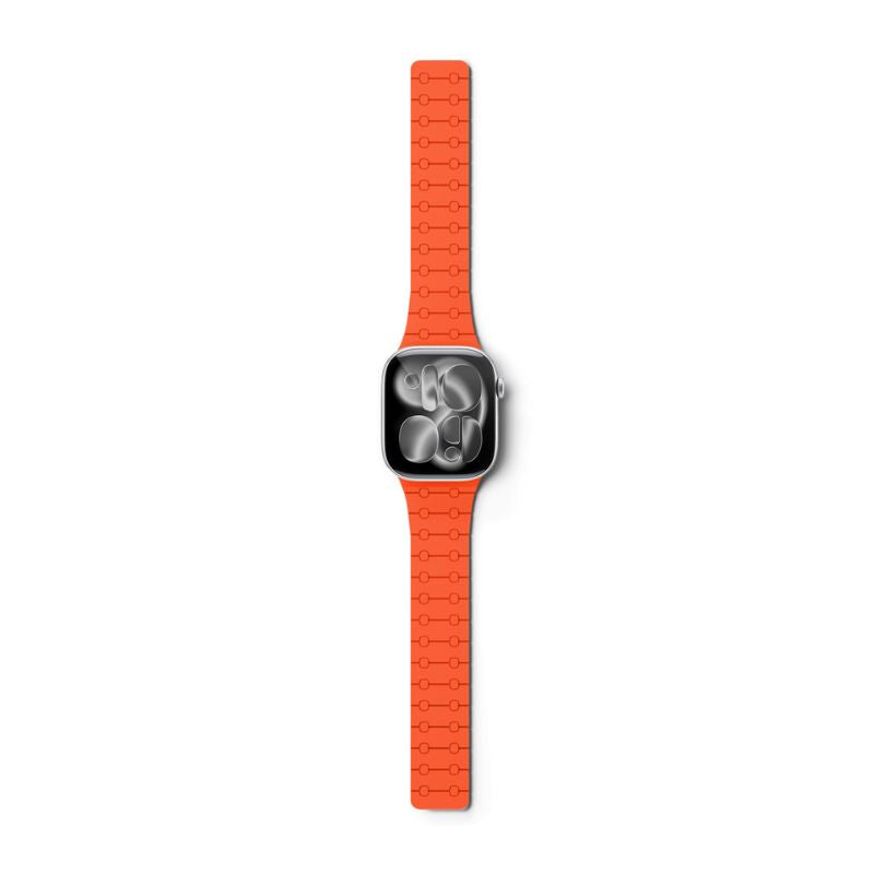 Epico Magnetic+ silikónový remienok pre Apple Watch 42/41/40/38mm - oranžový