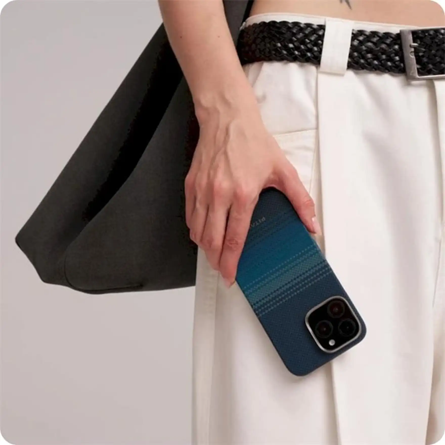 Kryt pre iPhone 16 Pitaka Ultra-Slim Case - Moonrise - iSTYLE.sk