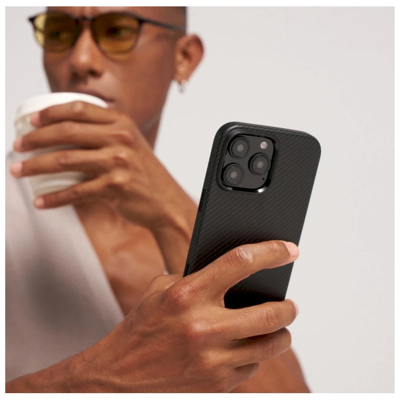 Kryt pre iPhone 16 Pro Max Pitaka Military-Grade Protective Case - Black/Grey Twill - iSTYLE.sk