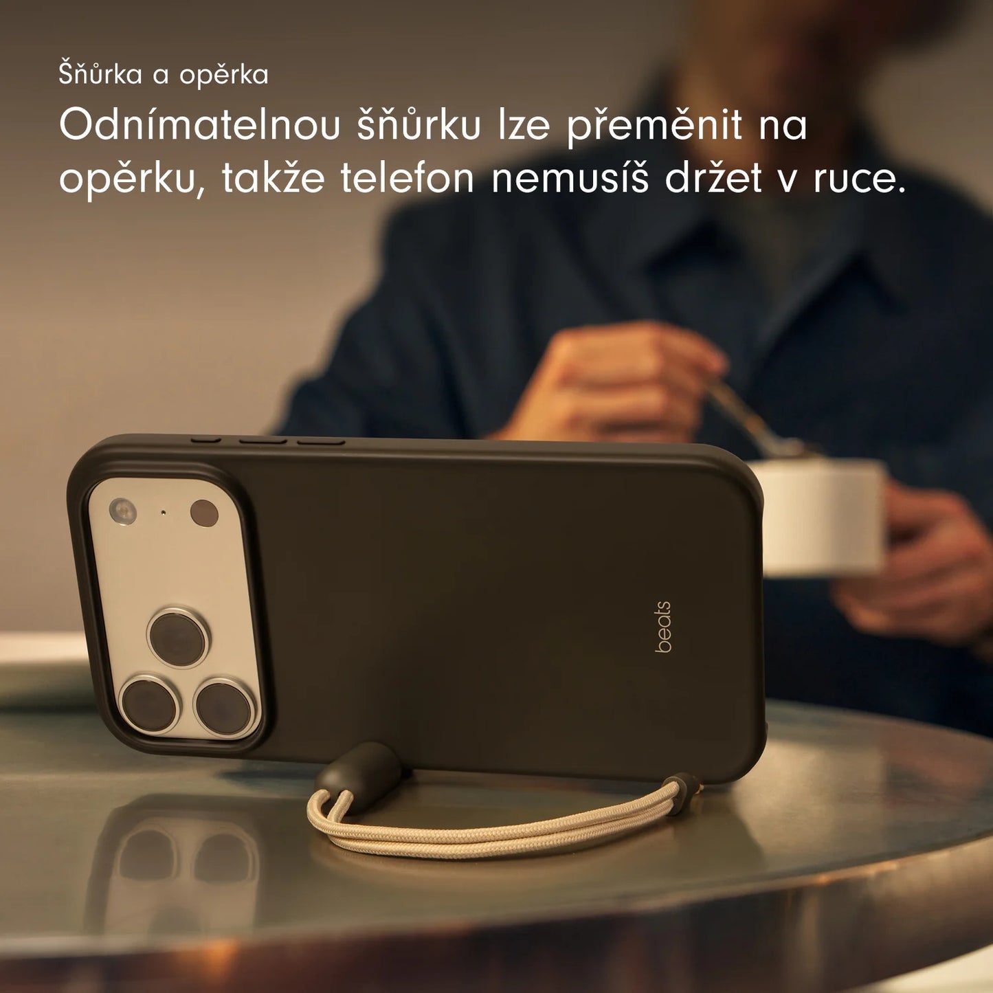 Kryt so stojanom pre iPhone 17 Pro Max Beats s MagSafe a ovládačom fotoaparátu - iSTYLE.sk