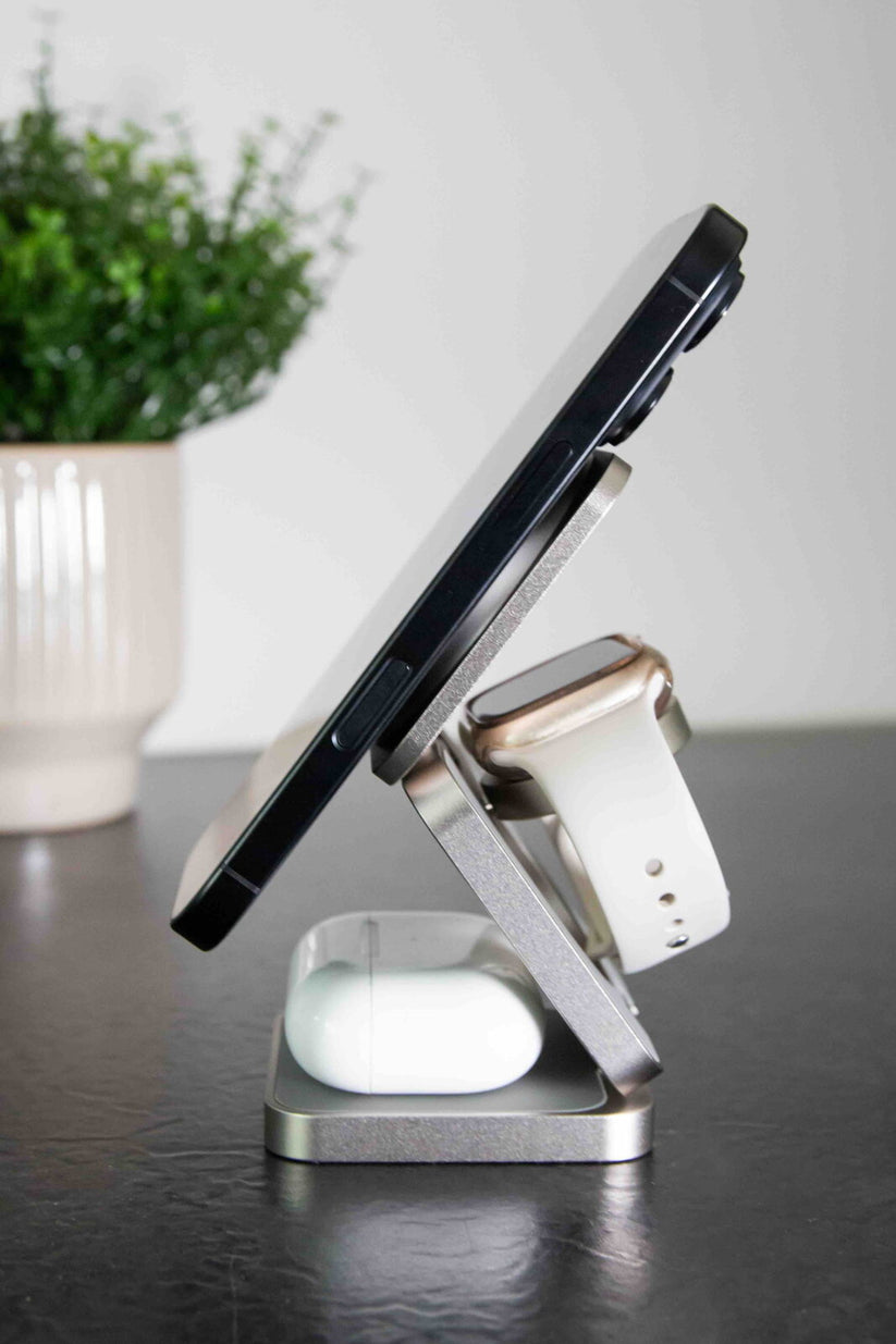 Magnetická bezdrôtová nabíjačka Cubenest Qi2 3v1 SQ312 Fold Pro Titanium