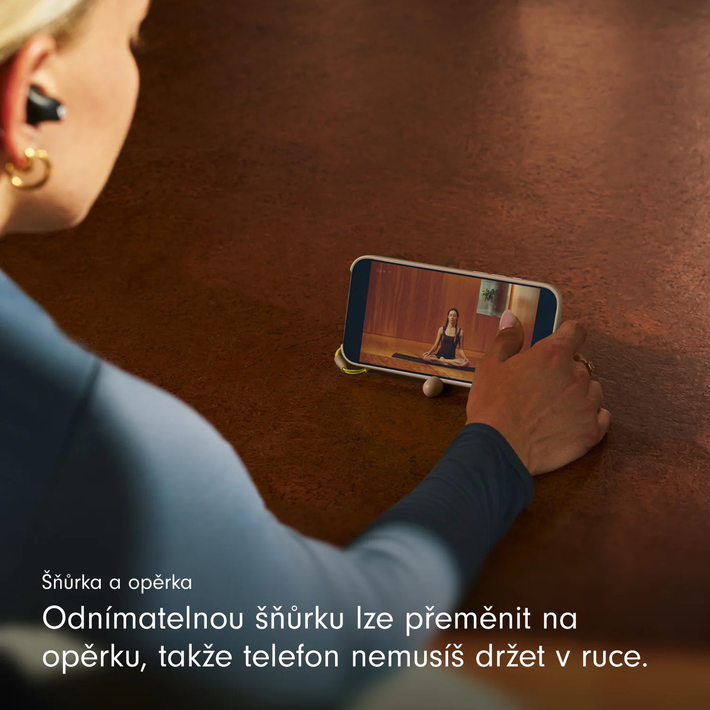 Kryt so stojanom pre iPhone 17 Beats s MagSafe a ovládačom fotoaparátu