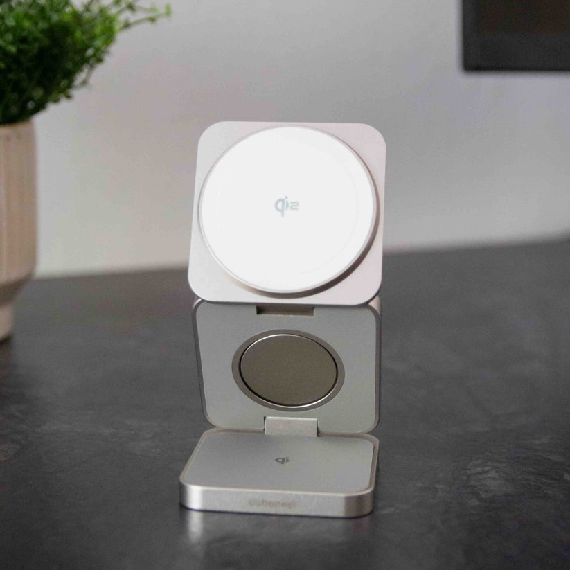 Magnetická bezdrôtová nabíjačka Cubenest Qi2 3v1 SQ312 Fold Pro Titanium