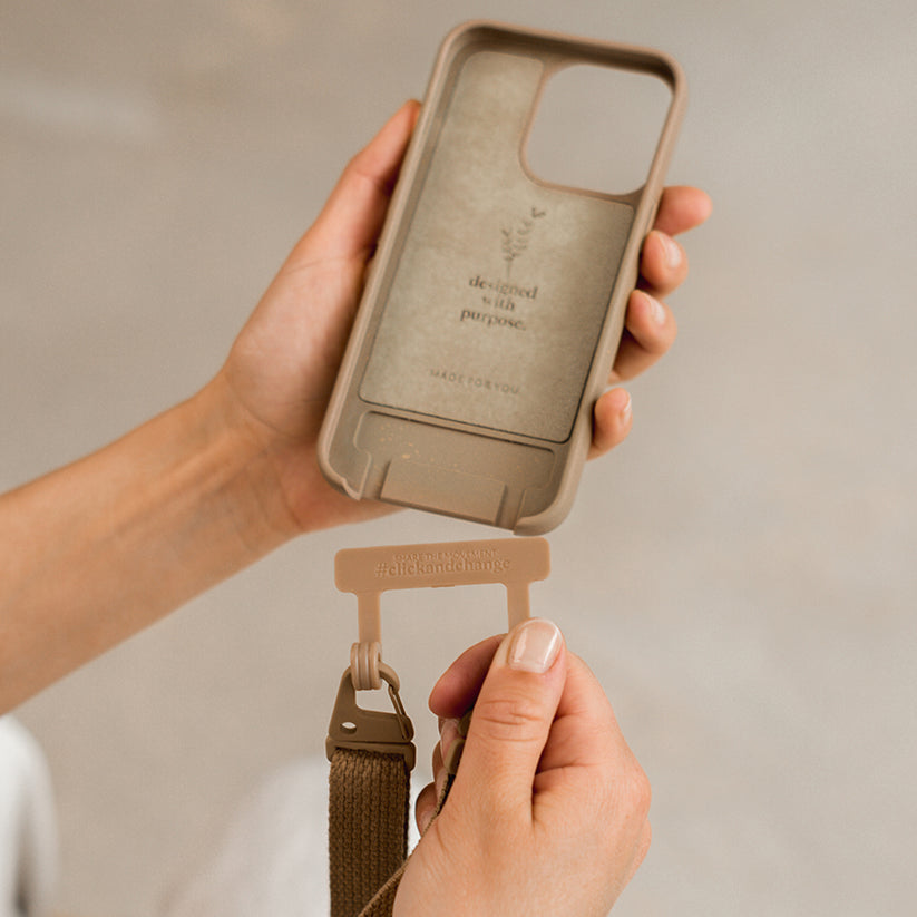 Woodcessories Change Case Lanyard - Taupe Brown- iPhone 14/13