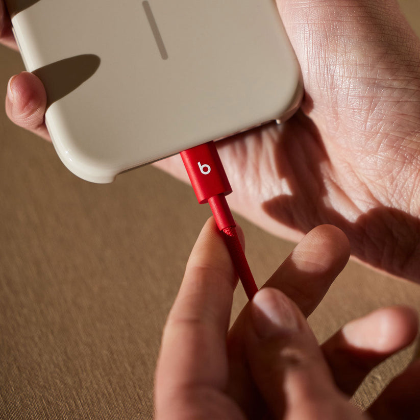 Opletený kábel Beats USB-A/USB-C 1,5 m – červený – pripojenie k telefónu