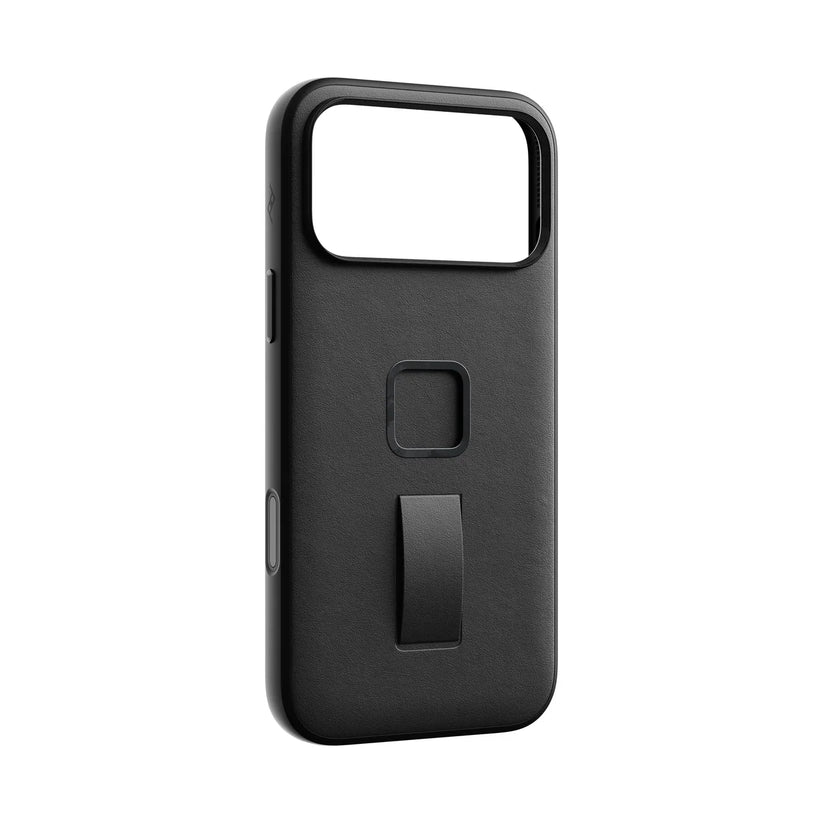 Kryt s pútkom Peak Design Everyday Case SlimLink Clarino pre iPhone 18 Pro Max – čierny – šikmý pohľad zozadu