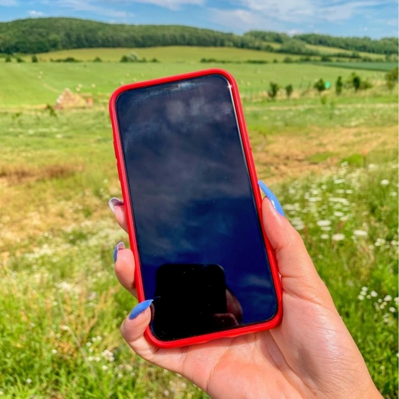 Innocent Eco Planet Case iPhone 8/7 - Červený