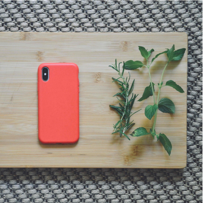 Innocent Eco Planet Case iPhone 8/7 - Červený