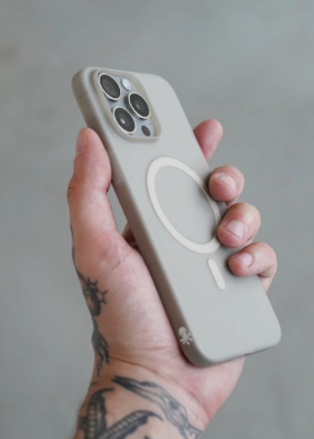 Innocent Minimálne Magnetické púzdro pre iPhone 15 Pro Max - Titánovo Sivá