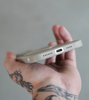 Innocent Minimálne Magnetické púzdro pre iPhone 15 Pro Max - Titánovo Sivá