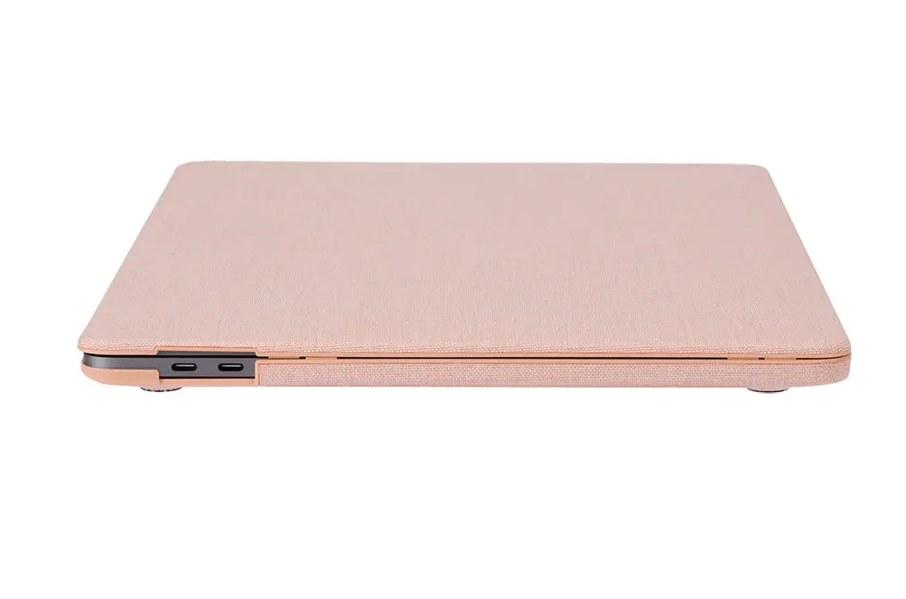 Incase Textured Hardshell in Woolenex for 16inch MBPro - Blush Pink